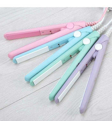 Beauty Tools- Mini Hair Straightener - Flat Iron (Multicolor)