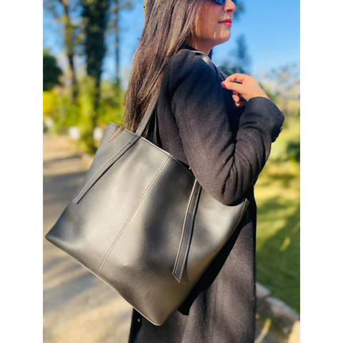 Desire Beauty- Minimalist Shoulder Tote Bag Black